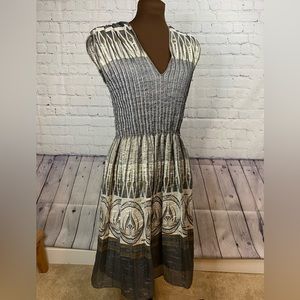 Max Studio beautiful boho dress! Gold accents women’s large